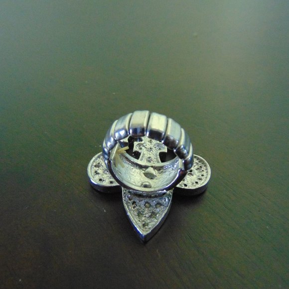 Costume Jewelry- monogram ring - Picture 4 of 13